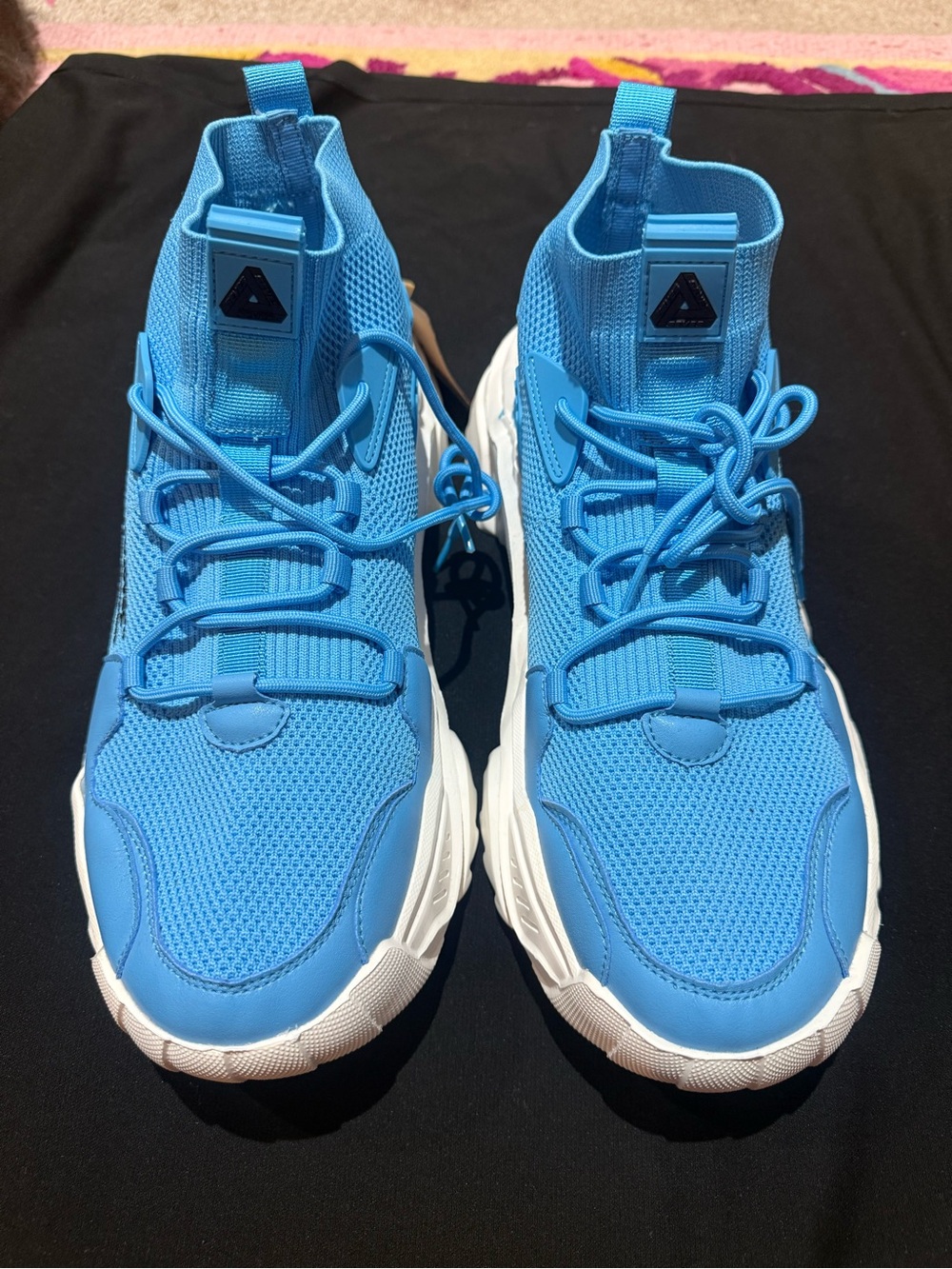 XIDISO Men's High-Top Sock Sneakers.